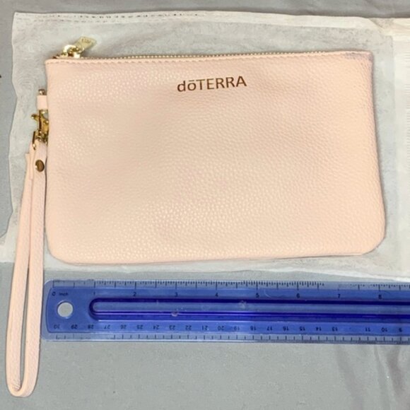 DoTERRA light pink oil wristlet - Picture 8 of 9